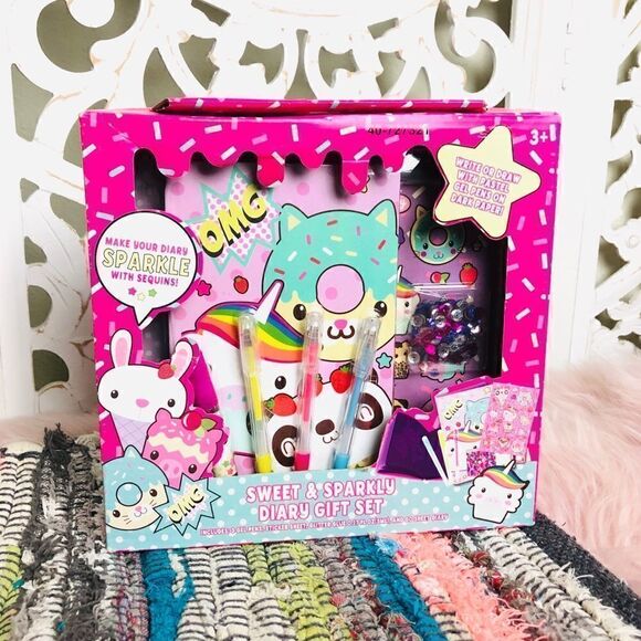 NWT Kawaii Sweet & Sparkly Stationery Set - Picture 1 of 4